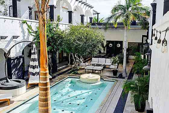 Watercolor & Wanderlust: A Destination Art Retreat in La Paz, Mexico La Paz